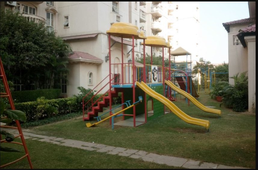  beverly park Children's play area