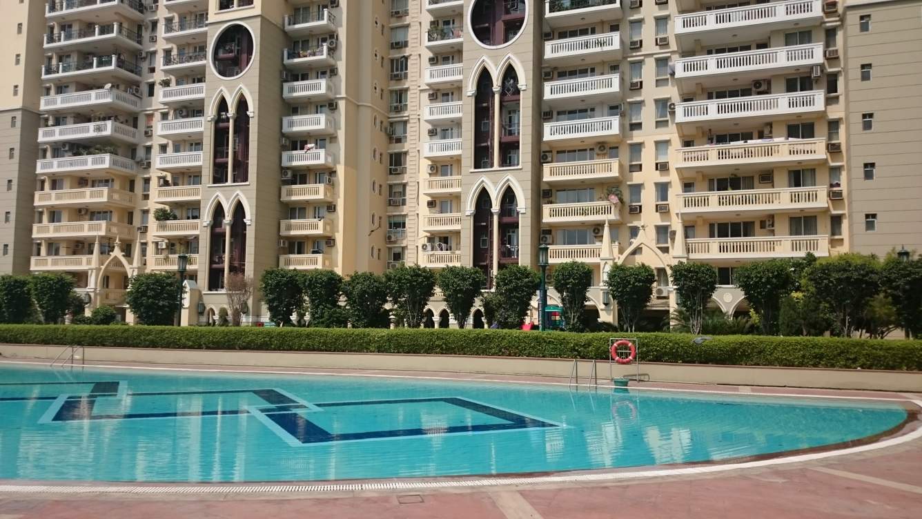  wellington estate Swimming Pool