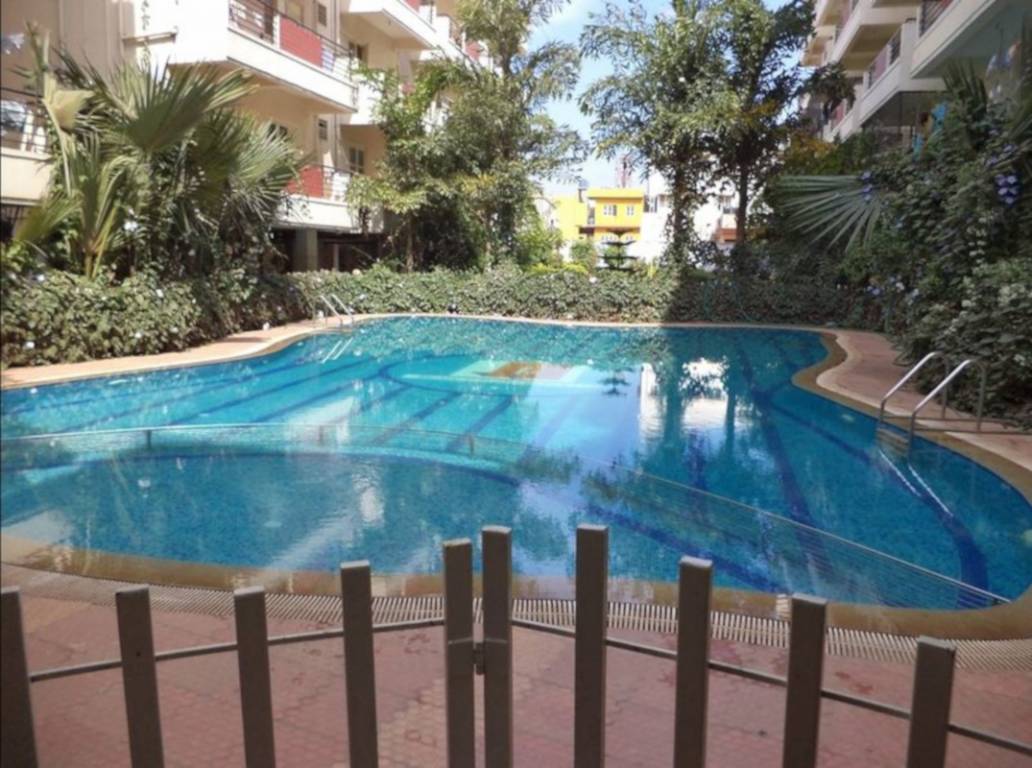  tuscan Swimming Pool