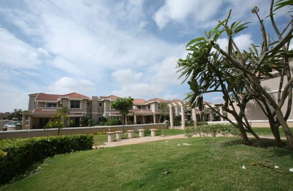  malachite Landscaped Gardens