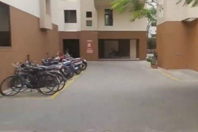  regency i ii Open Parking