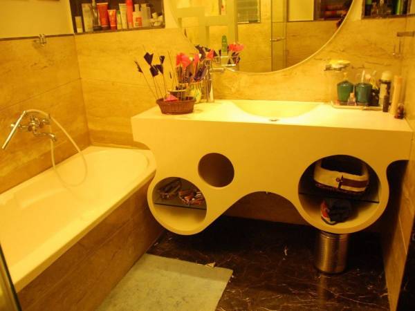  regency-i-ii Bathroom
