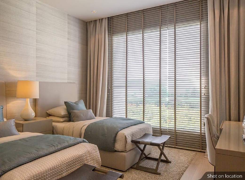  lake verandahs Bedroom