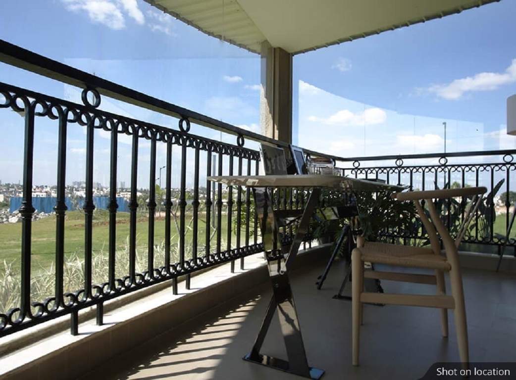  lake verandahs Lobby