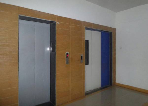  corsica Lift Available