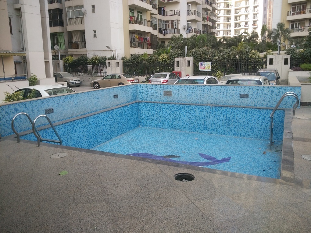  eastern court Swimming Pool