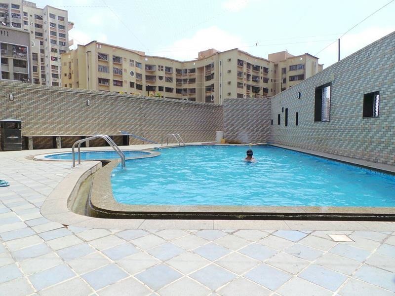  greens Swimming Pool