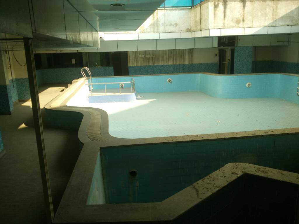  acacia valley Swimming Pool