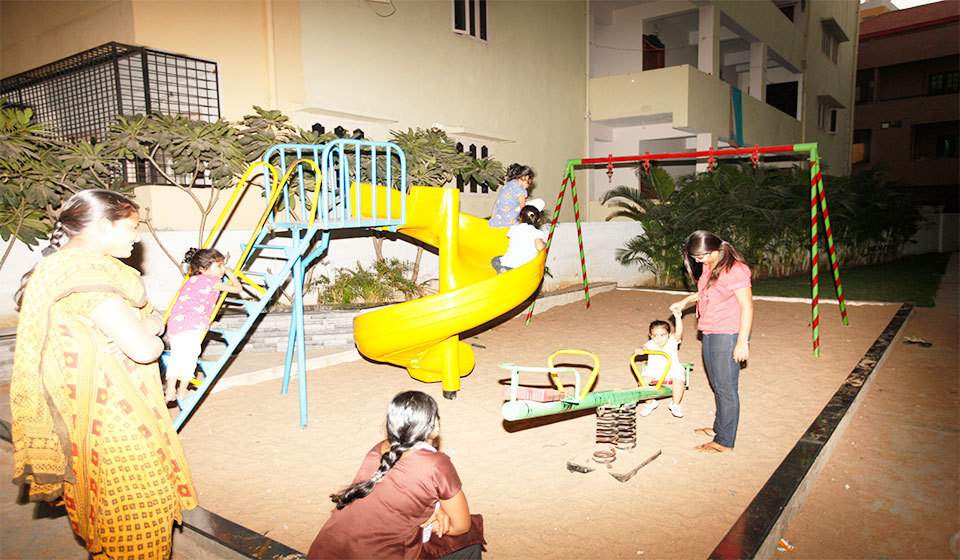  harivillu Images for Amenities of Lahari Harivillu