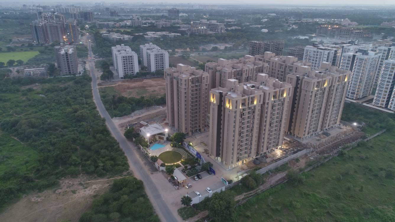 Images for Elevation of Pacifica Reflections