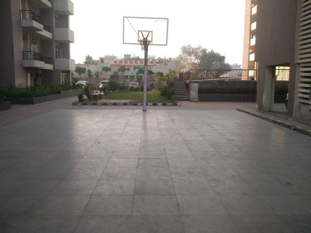  empire Basketball Court