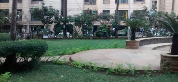  palm-spring Landscaped Gardens