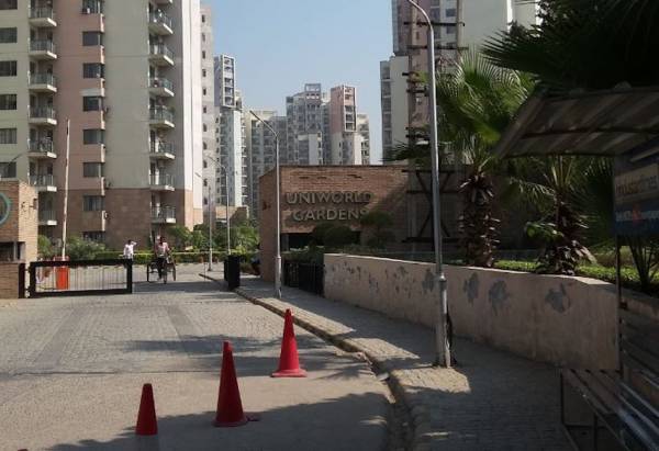  uniworld-gardens Gated Community