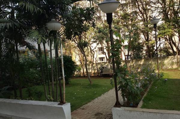  capitol- Landscaped Gardens