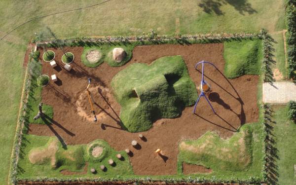  the-magic-faraway-tree Children's play area