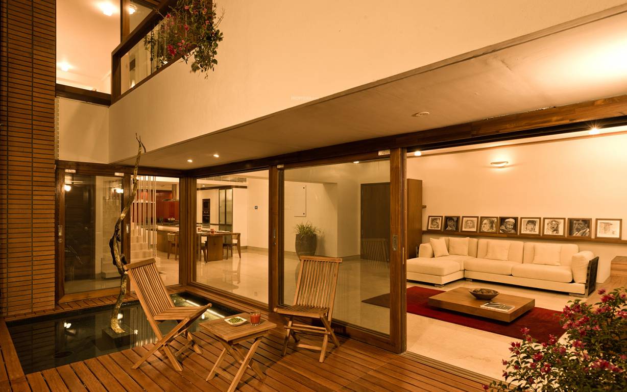 the magic faraway tree Dining Area