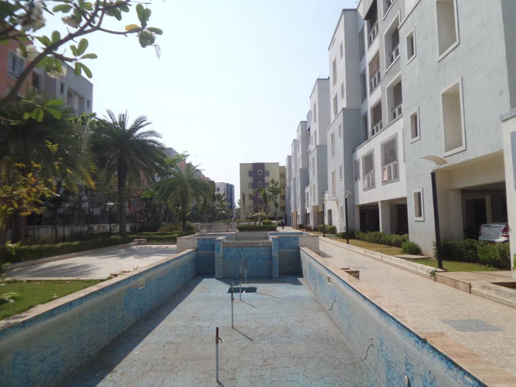 Lancor The Central Park Lake Front