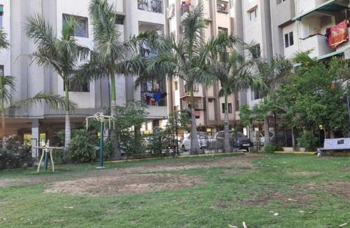  chevron-plaza Landscaped Gardens