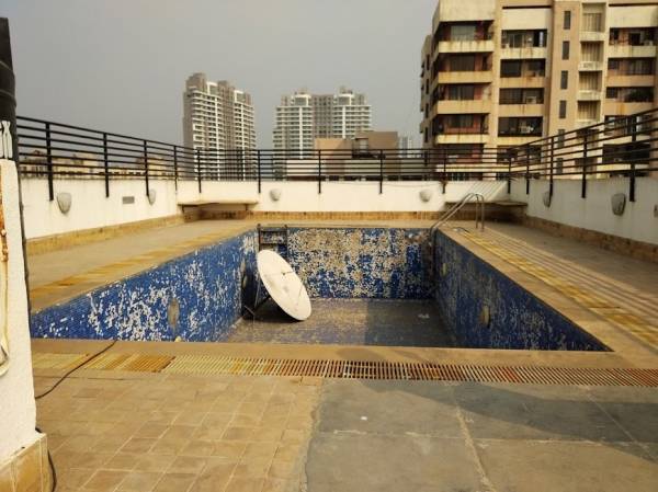  waldorf Swimming Pool