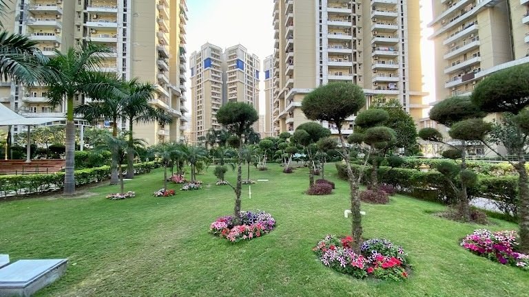  silver estate Landscaped Gardens