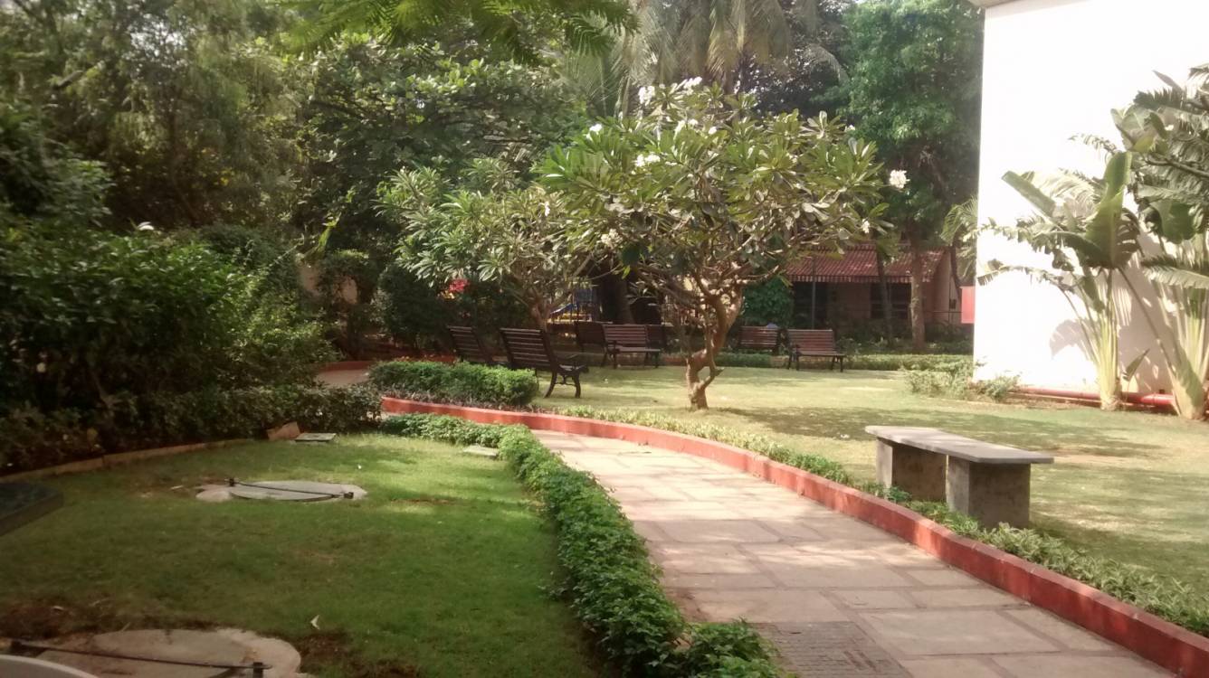  habitat Landscaped Gardens