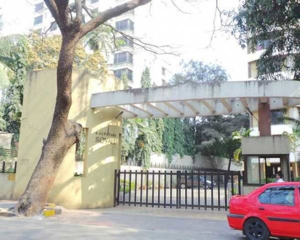  royale Gated Community