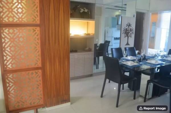  express-city Dining Area