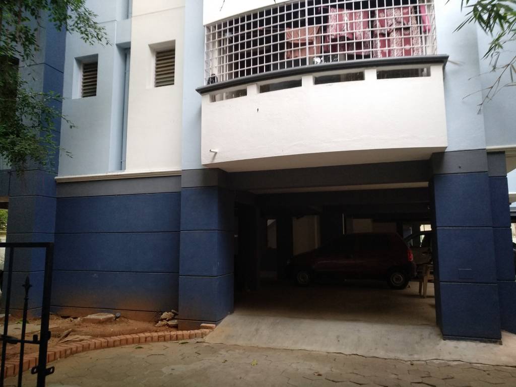 navin silver oak Car Parking