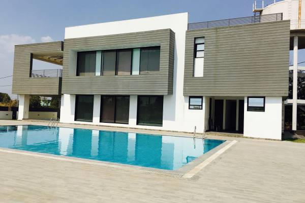 Swimming Pool meadows Swimming Pool