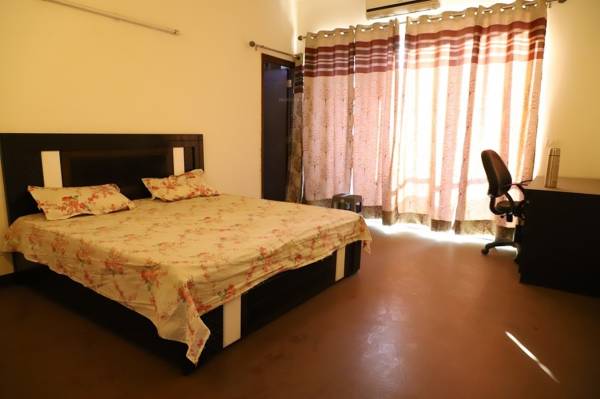  celeste-towers Bedroom