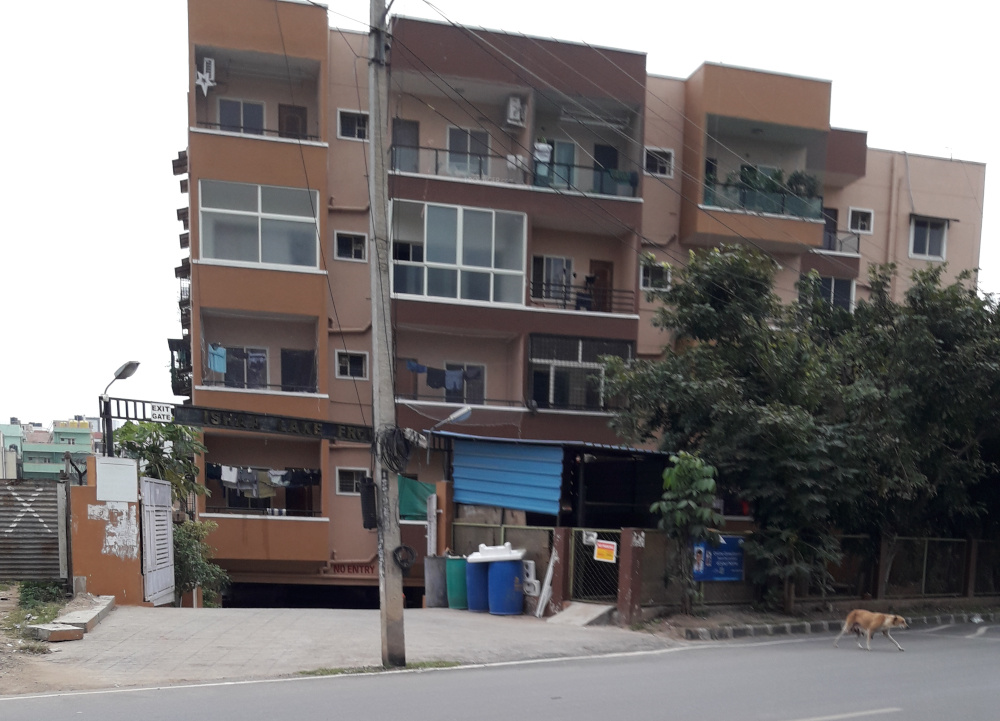 ishaa lake front Elevation