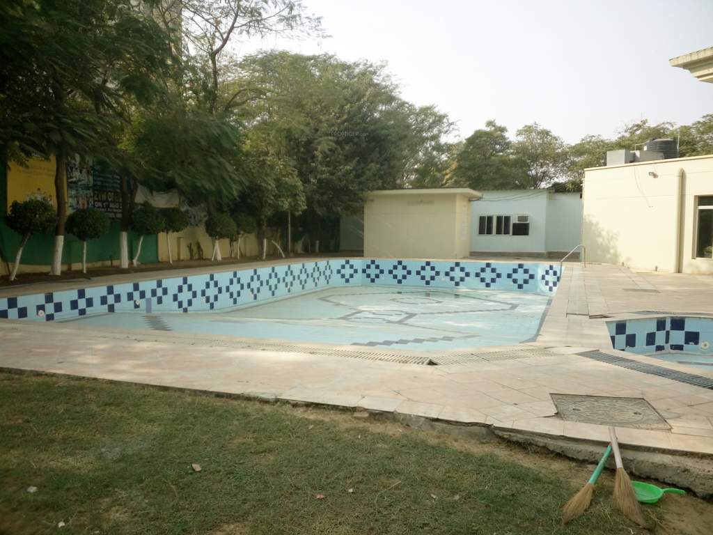  sushant estate Swimming Pool