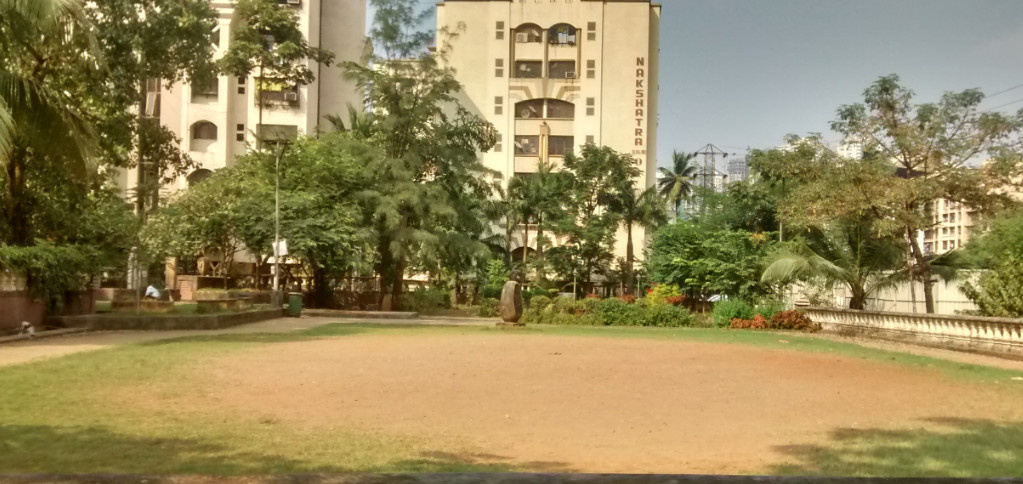  complex Landscaped Gardens