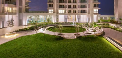  royale Landscape Garden and Tree Planting