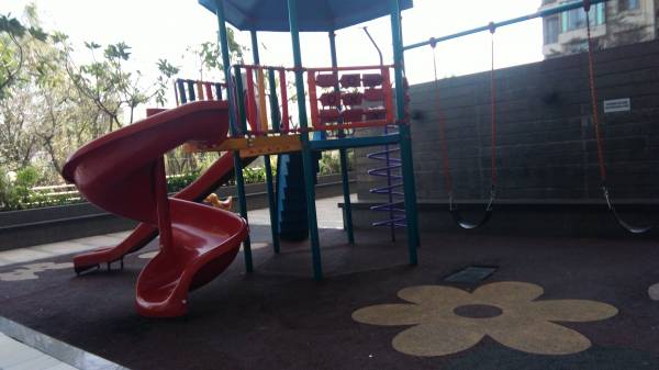  complex Children's play area