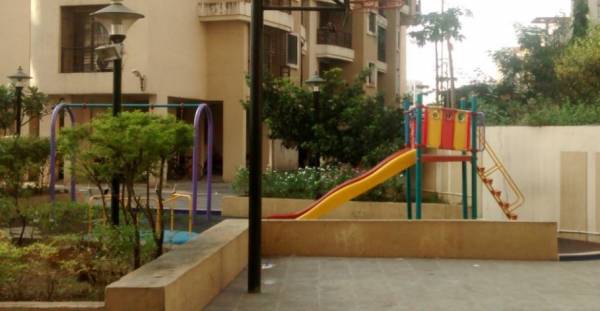  white-lotus Children's play area