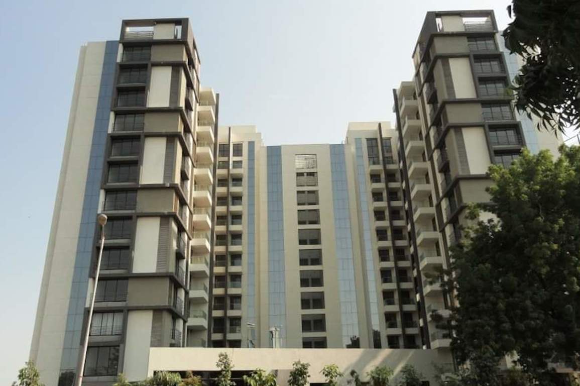  gini lake gardenz Elevation