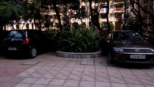  jonquille-and-jamaica Car Parking