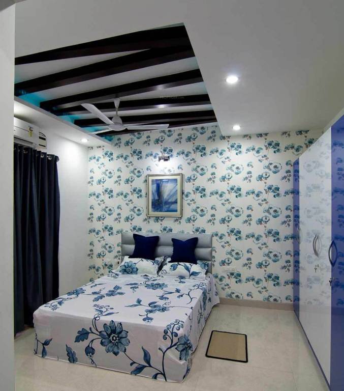 Images for Main Other of Shweta Aryan