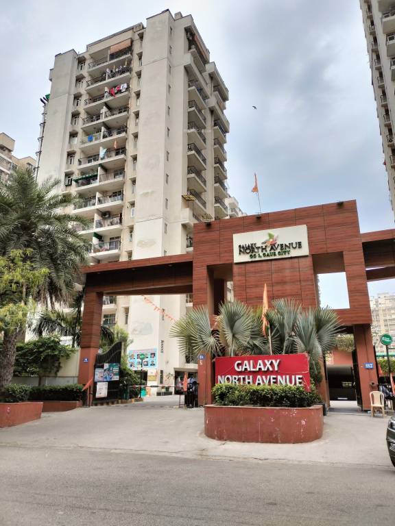  north avenue 1 Gated Community