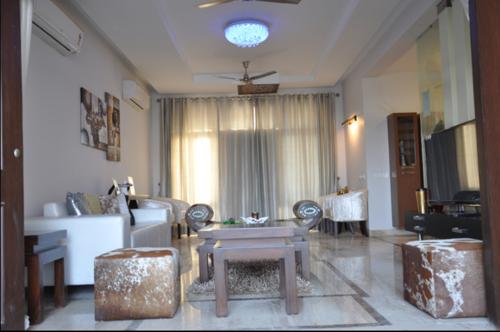  palm-grove-villas Living Area