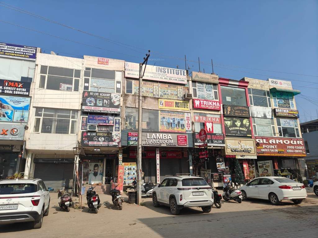  shivalik city Shopping Mall