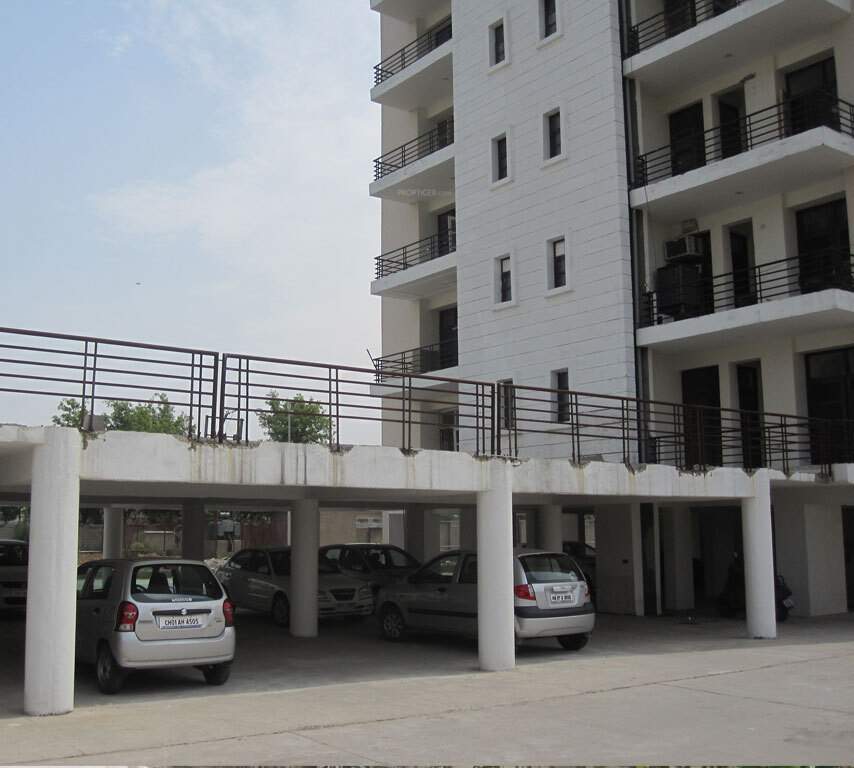  north valley Car Parking