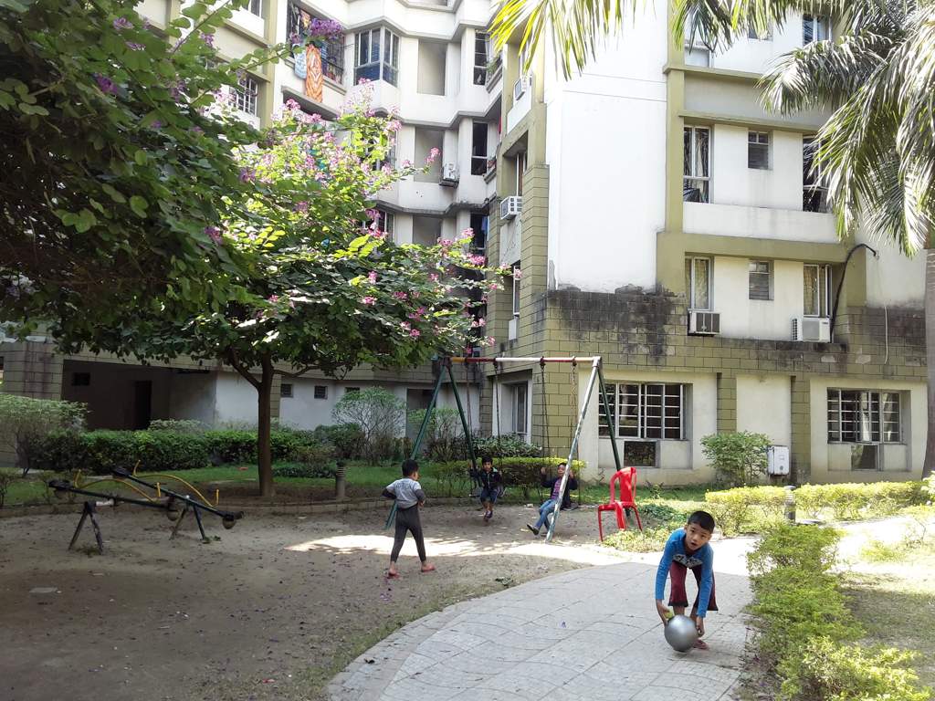  clubtown gardens Children's play area