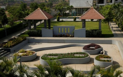 Landscaped Gardens silver-stone-apartments Landscaped Gardens