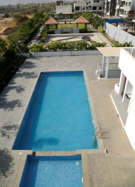 silver stone apartments Swimming Pool