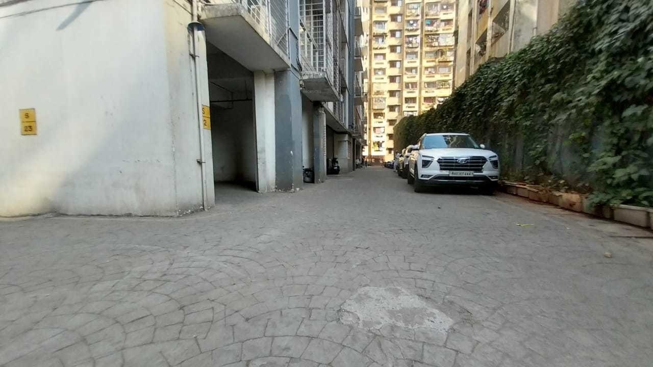  meridia Open Car Parking