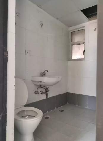 luxuria estate Bathroom