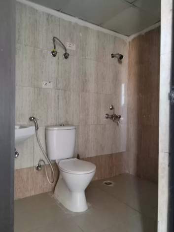 luxuria estate Bathroom