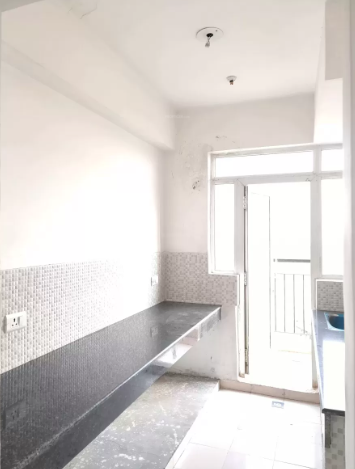 luxuria estate Kitchen